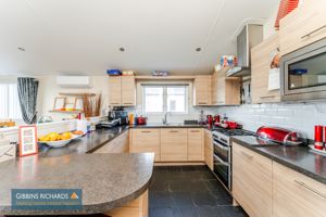 Kitchen- click for photo gallery